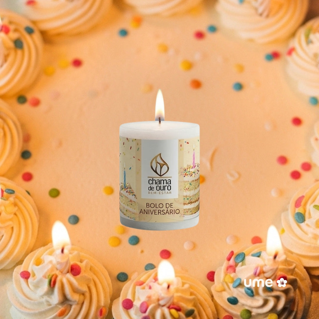 Vela Aromática Bolo de Aniversário – Chama de Ouro