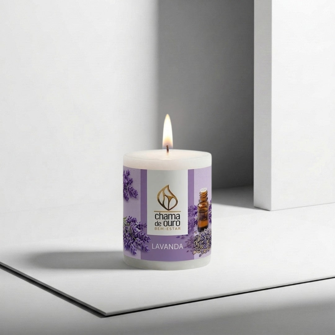 Vela Aromática de Lavanda – Chama de Ouro