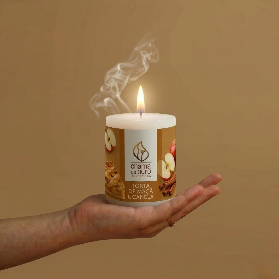 Vela Aromática Torta de Maçã com Canela – Chama de Ouro